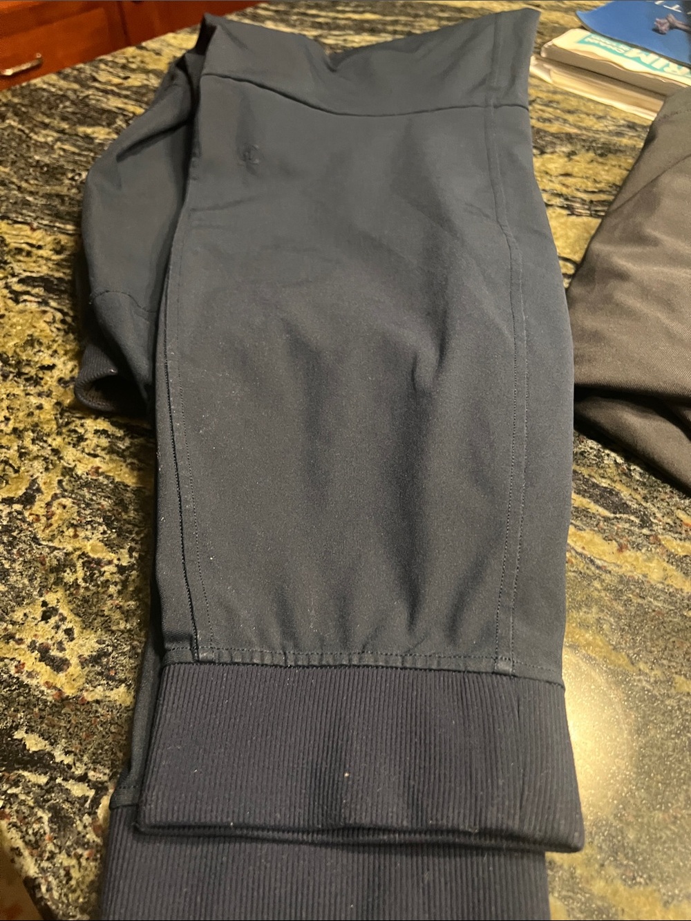 lululemon athletica Black Men's Jogger Sweatpants with Rib Cuffs